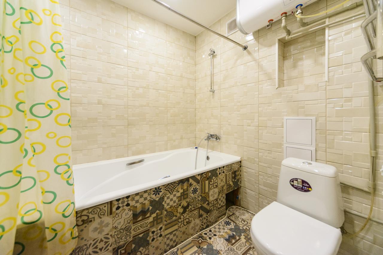 Apartment On Hryhoriia Chuprynky Kiev Dış mekan fotoğraf