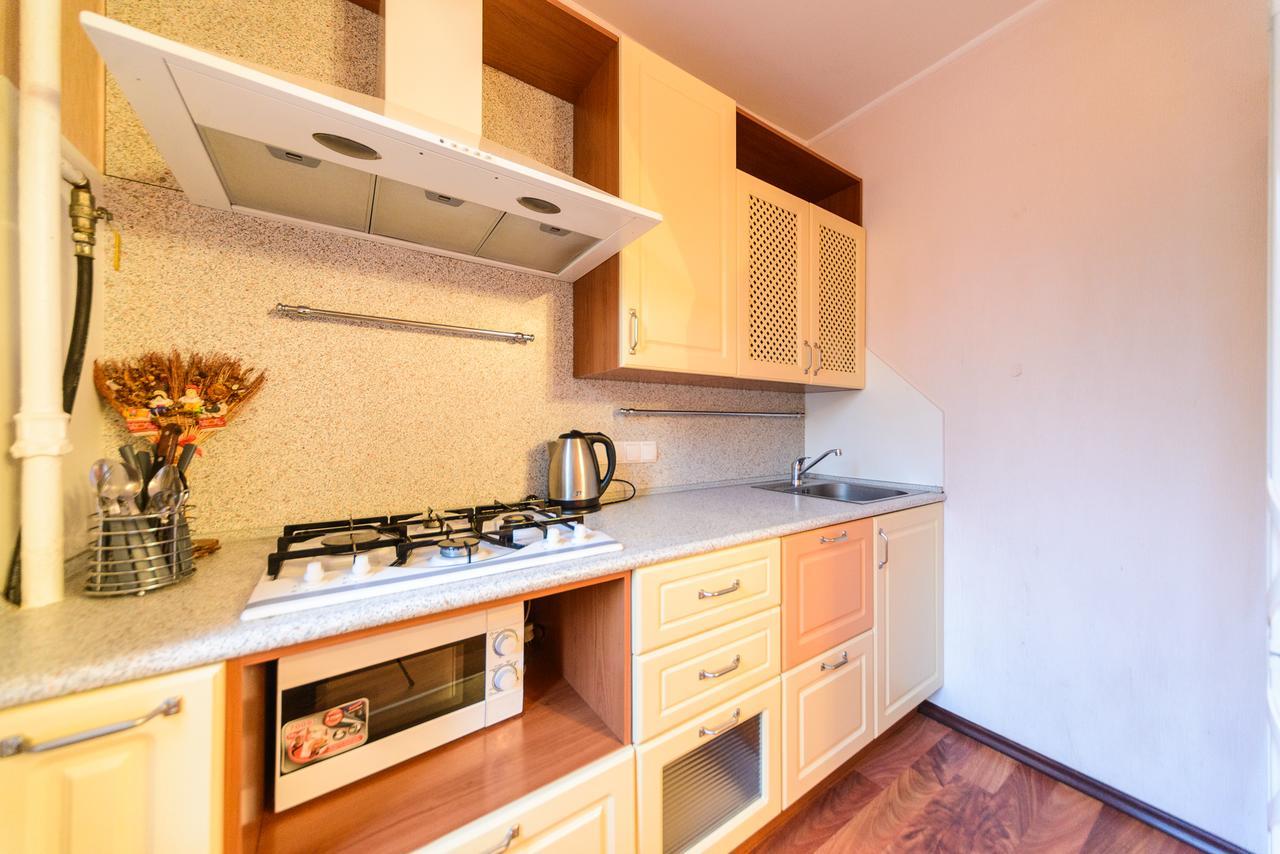 Apartment On Hryhoriia Chuprynky Kiev Dış mekan fotoğraf